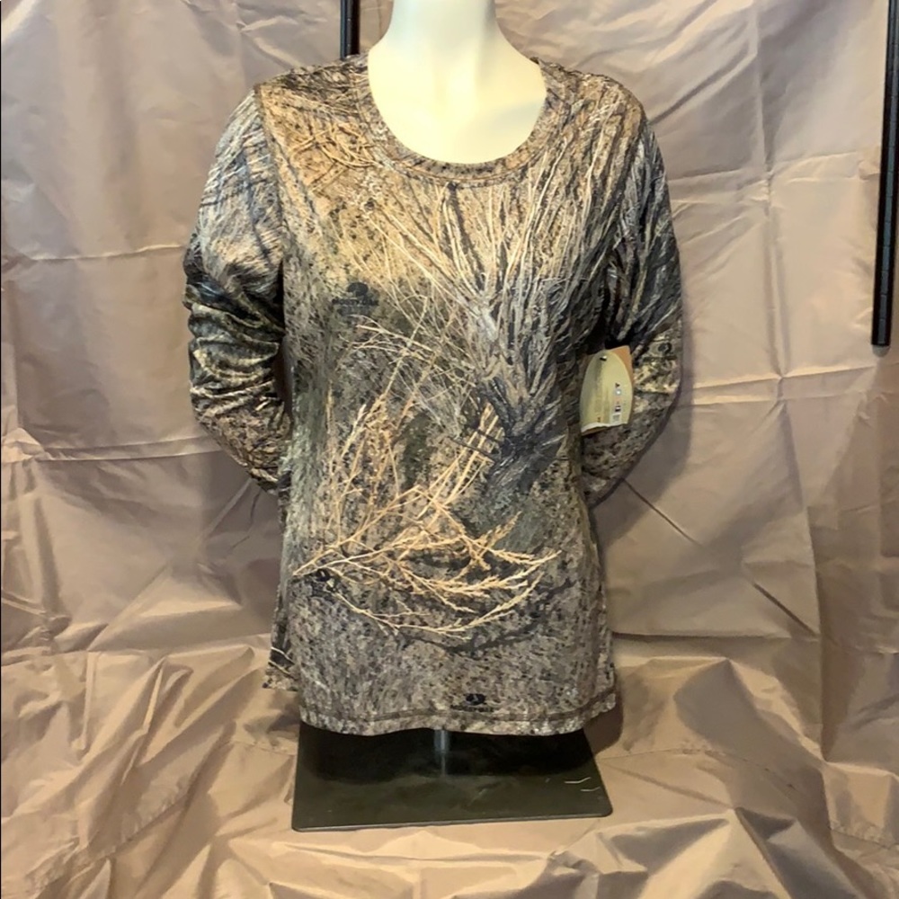 Magellan Women’s Mossy Oak Camo Hunting Shirt